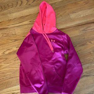 Women’s Small Under Armour Sweatshirt